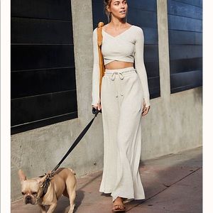 Free people mini crossover set- only worn once!